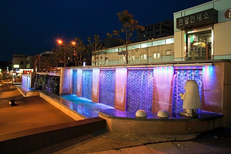 Trevi Hotel Jeju Bagian luar foto