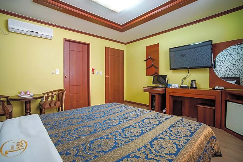 Trevi Hotel Jeju Bagian luar foto