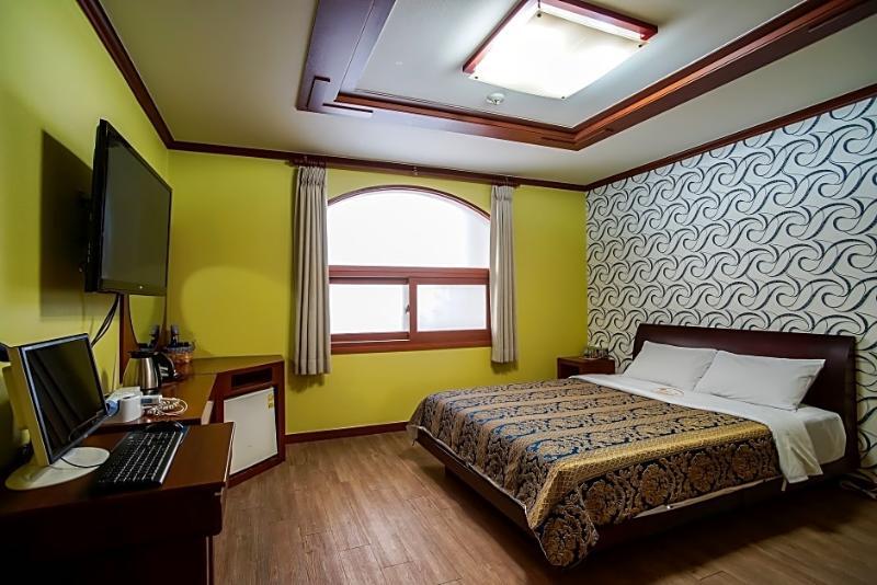 Trevi Hotel Jeju Bagian luar foto